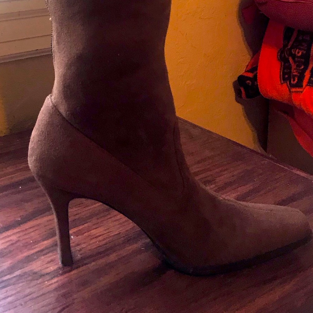 Beautiful suede boots